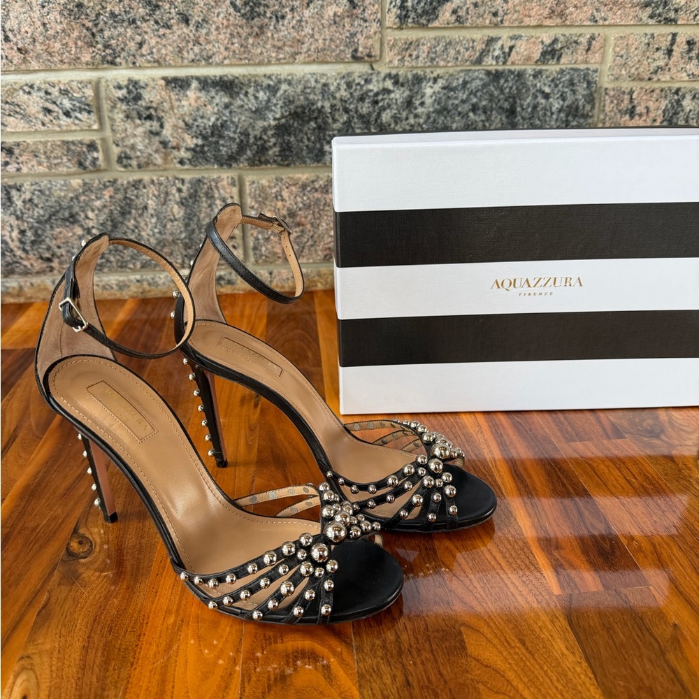 Aquazzura Bon Bon Sandals 105 – Black Nappa
Size 39 - Picture 3 of 6